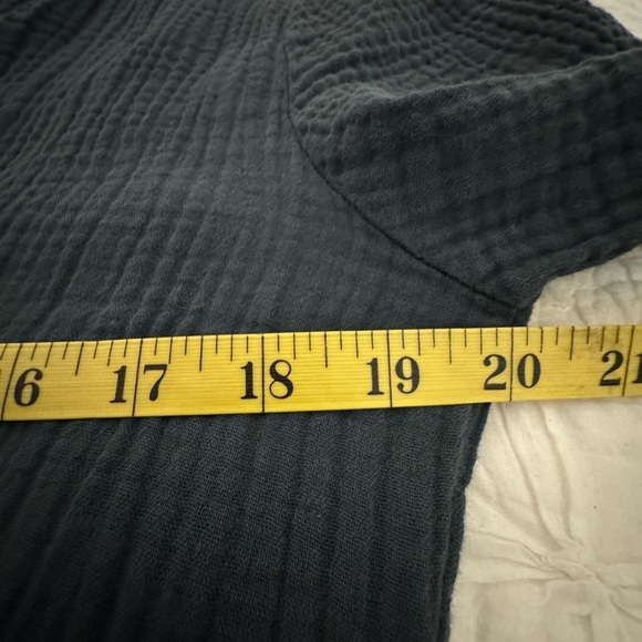 Stevie Hender short sleeve tie dye blouse. Navy/white. Boho. Size Medium - Picture 7 of 8